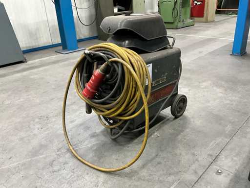 Machine à souder à électrodes Unitor