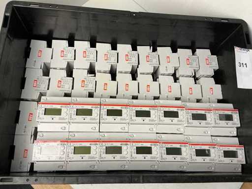 ABB EV3 012-100 3-phase energy meters (50x)
