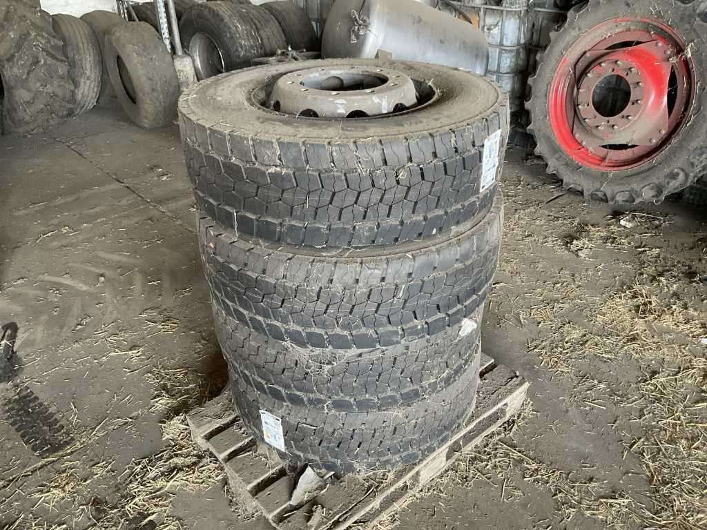 Bridgestone Duravis Truck wheel (4x)