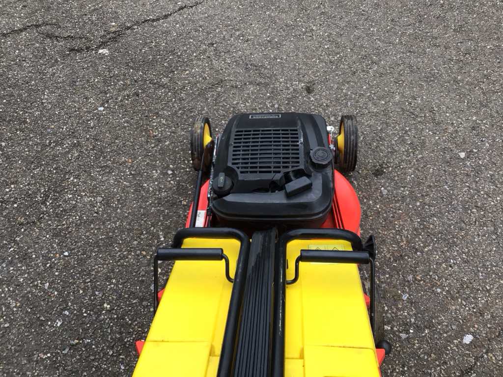 Walk-behind lawn mower - PBT - OUTILS WOLF - gasoline / collecting