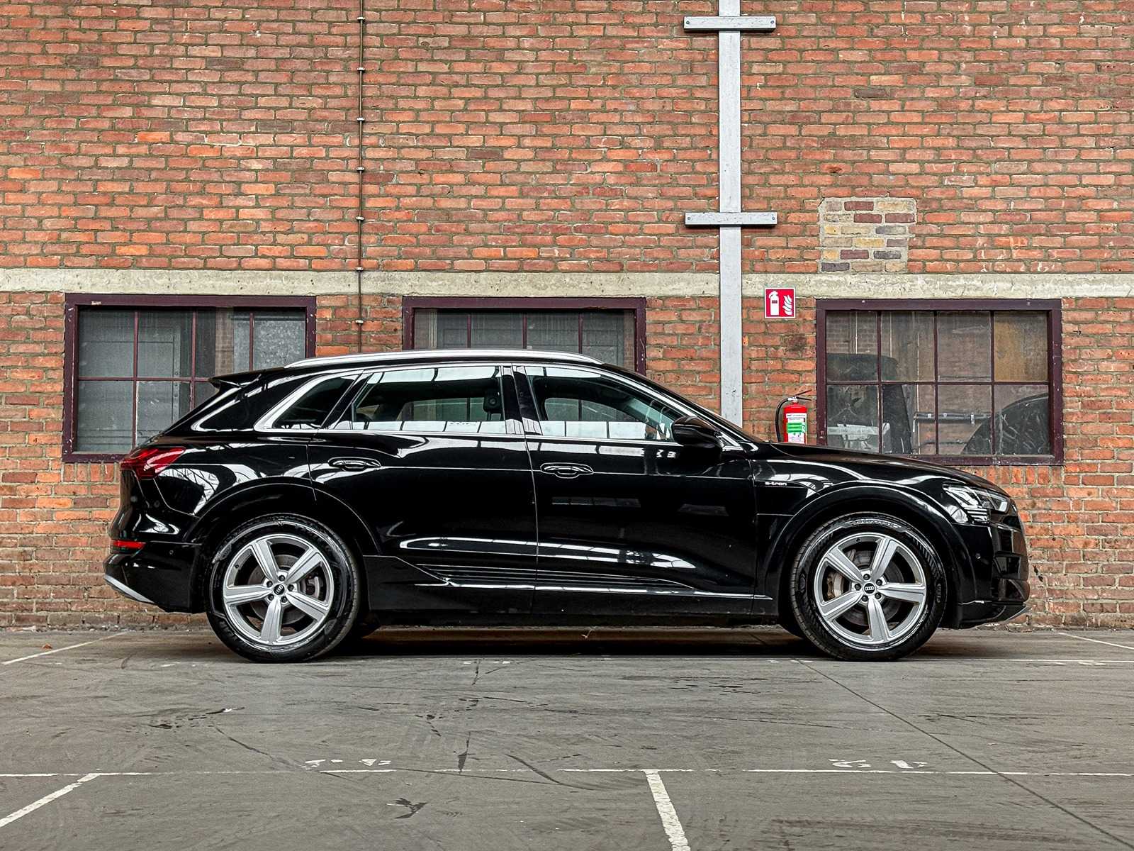 Audi e-tron 50 Quattro Business Edition 71 kWh 313pk 2020, K-422-JJ