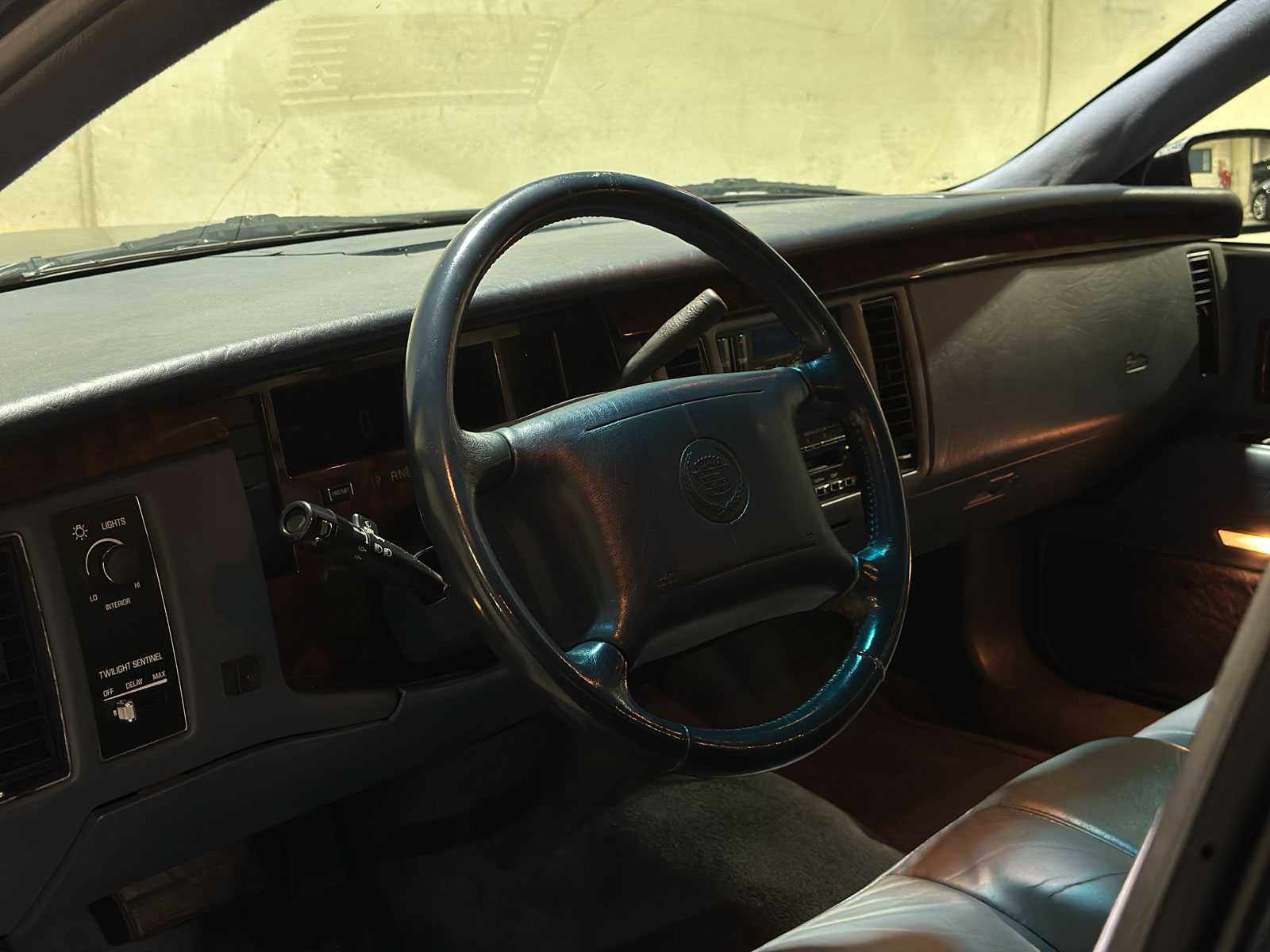 Cadillac Fleetwood Brougham 256pk 1995, G-578-KG