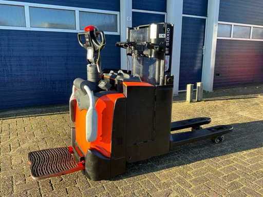 2019 Toyota SPE200DN Stacker