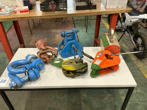 Sprz?t d?wigowy (8x)