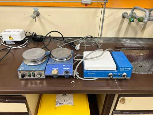 Agitateurs magnétiques chauffants (3x)