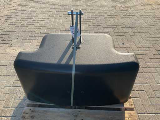 Front weight, "750kg"