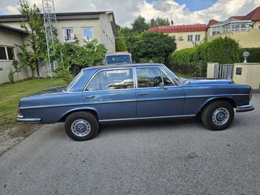 Mercedes-Benz 300 SEL