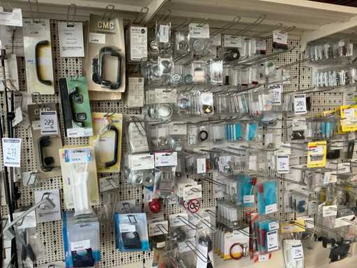 Charge von Anhängerteilen