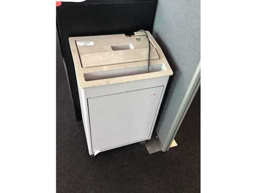 Paper shredder