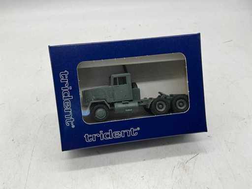 Voiture modèle à finition Trident