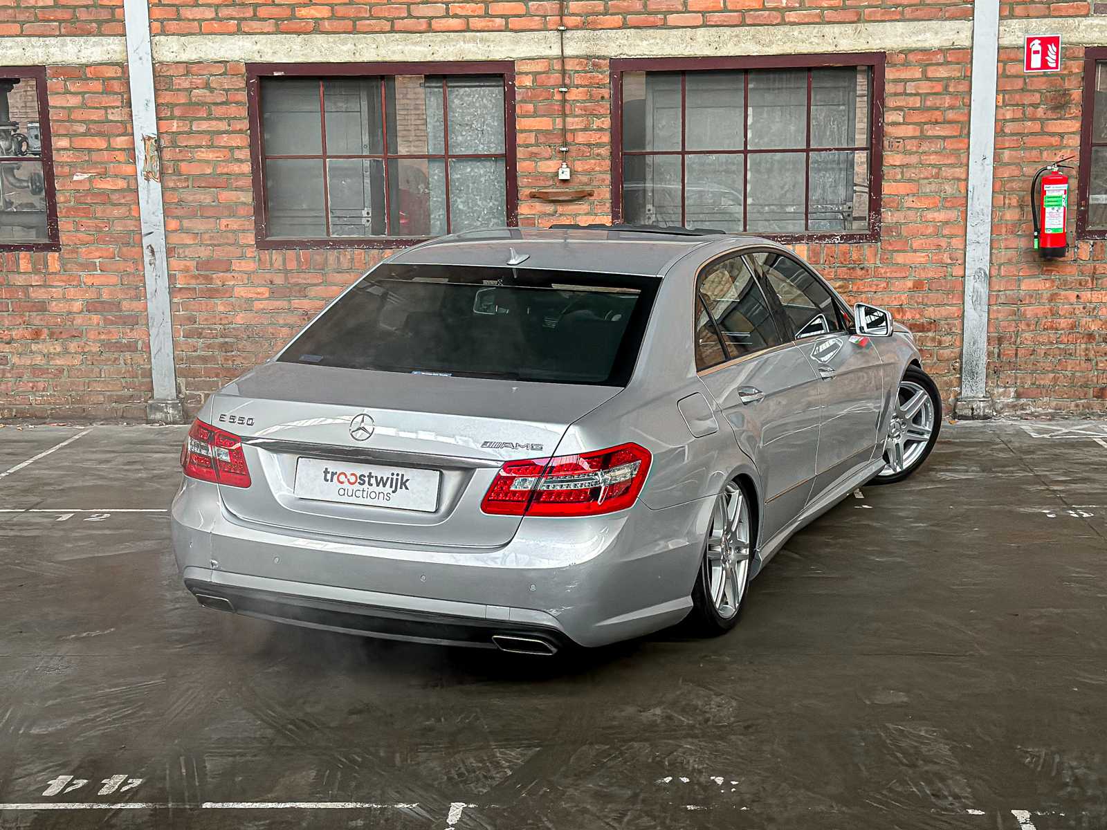 Mercedes-Benz E500 5.5 V8 AMG E-klasse 388pk 2009 -Youngtimer-