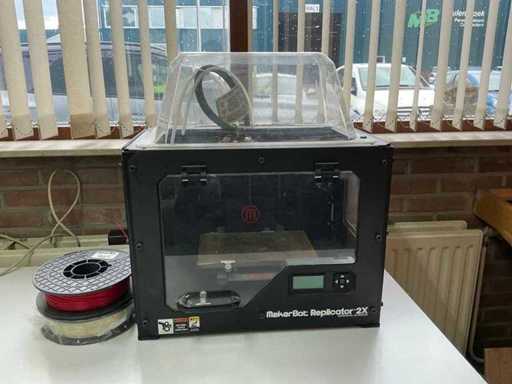 Makerbot Replicator 2X 3D printer