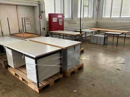 Lots Kantoormeubilair