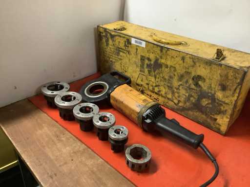 Ma?in? de filetat Rems Amigo