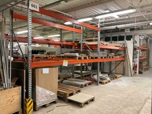 Scaffale robusto, senza contenuti