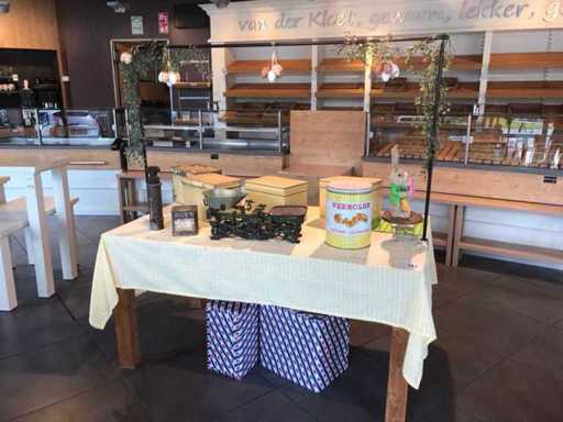 Pine dining table