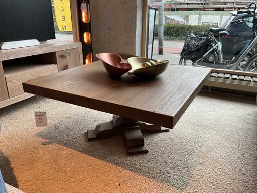 Elba Eiken Salontafel