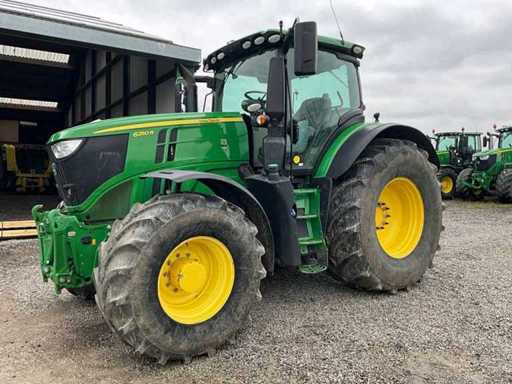 2018 John Deere 6R250 Vierwielaangedreven landbouwtractor