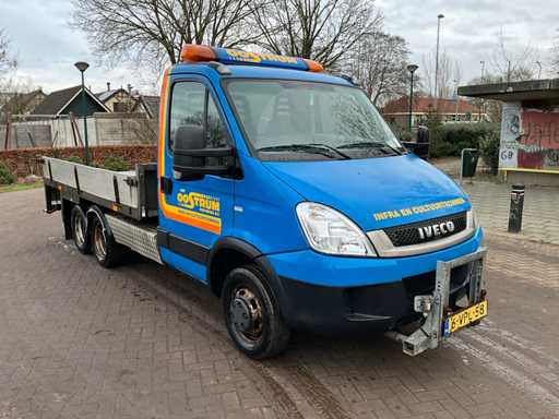 2011 Iveco Daily 40C18/T Bedrijfswagen met oplegger
