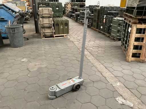 Monochrom Garagekrik