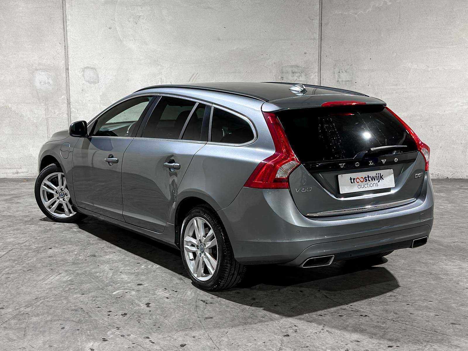 Volvo V60 2.4 D5 Twin Engine Special Edition 163pk 2015, NH-759-L