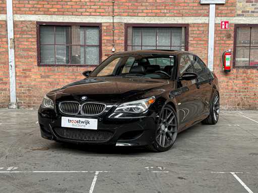 BMW M5 5.0 V10 E60 500hp 2006 5-series Youngtimer