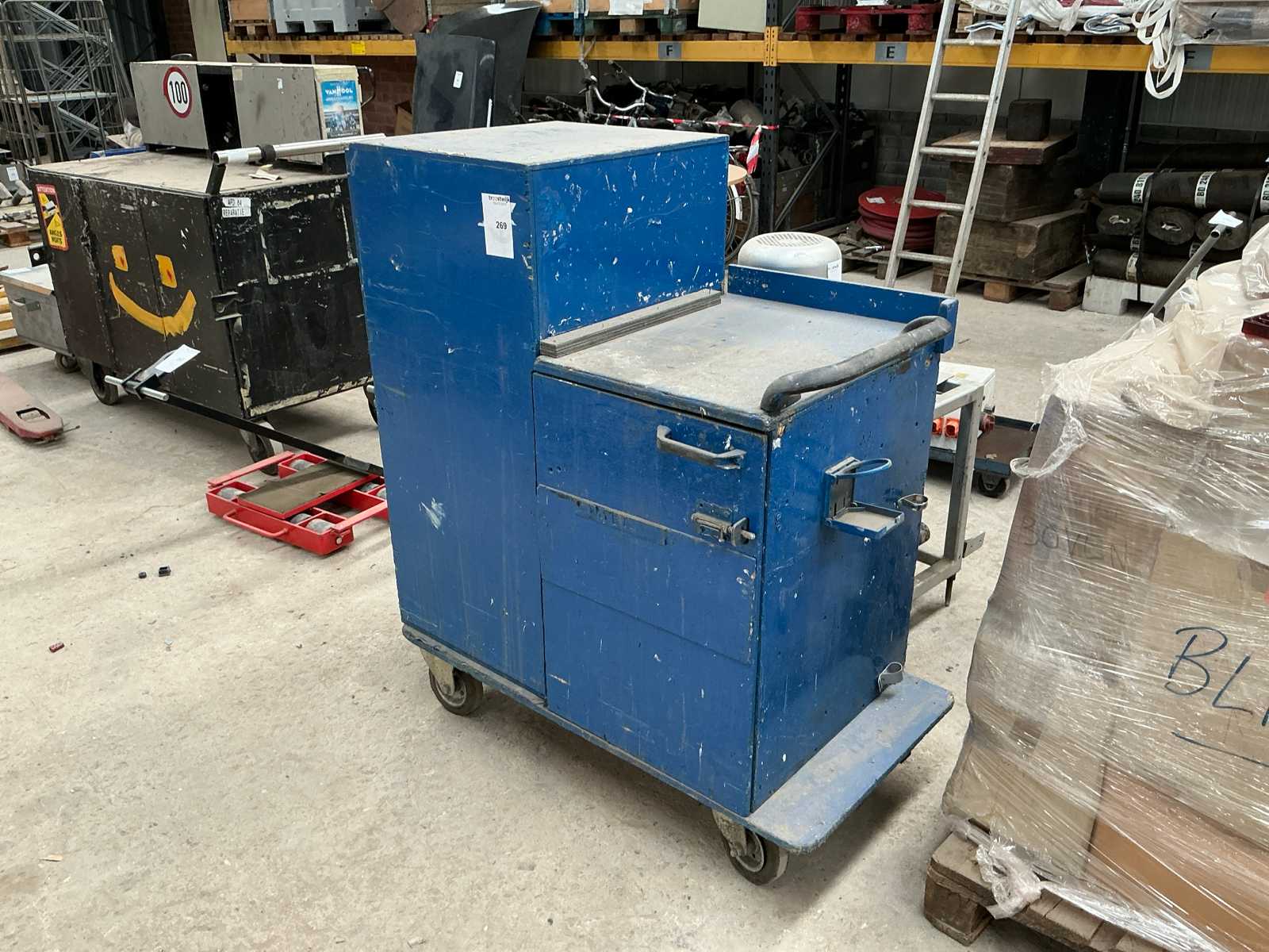 Workshop cart