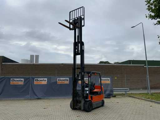 Wózek wid?owy Toyota 7FBMF35 z 2012 roku