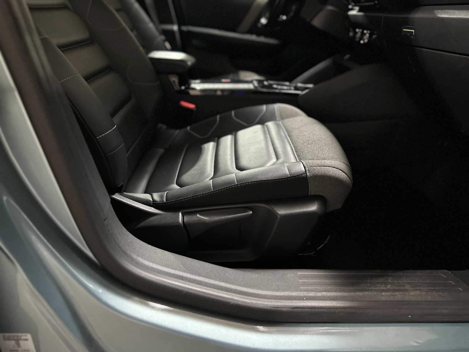 Citroen C4 1.2 Puretech Shine 131pk 2021, T-016-BX