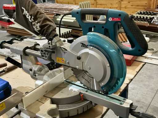 Makita LS1018L Macchina per sega circolare a croce