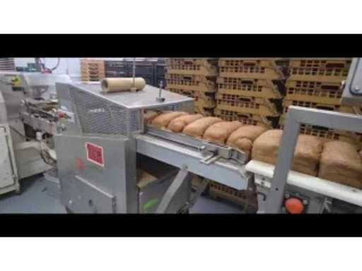 2f035a09-8547-4ba9-9132-b25b44f45b09.mp4