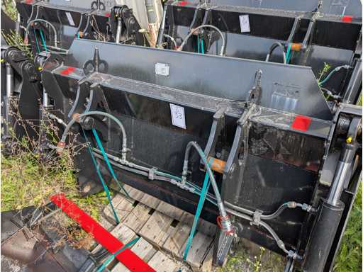 L&K - GS V80 - 2023 - UNI BUCKET WITH TEETH - AS - 1850 MM - 0.8 CBM