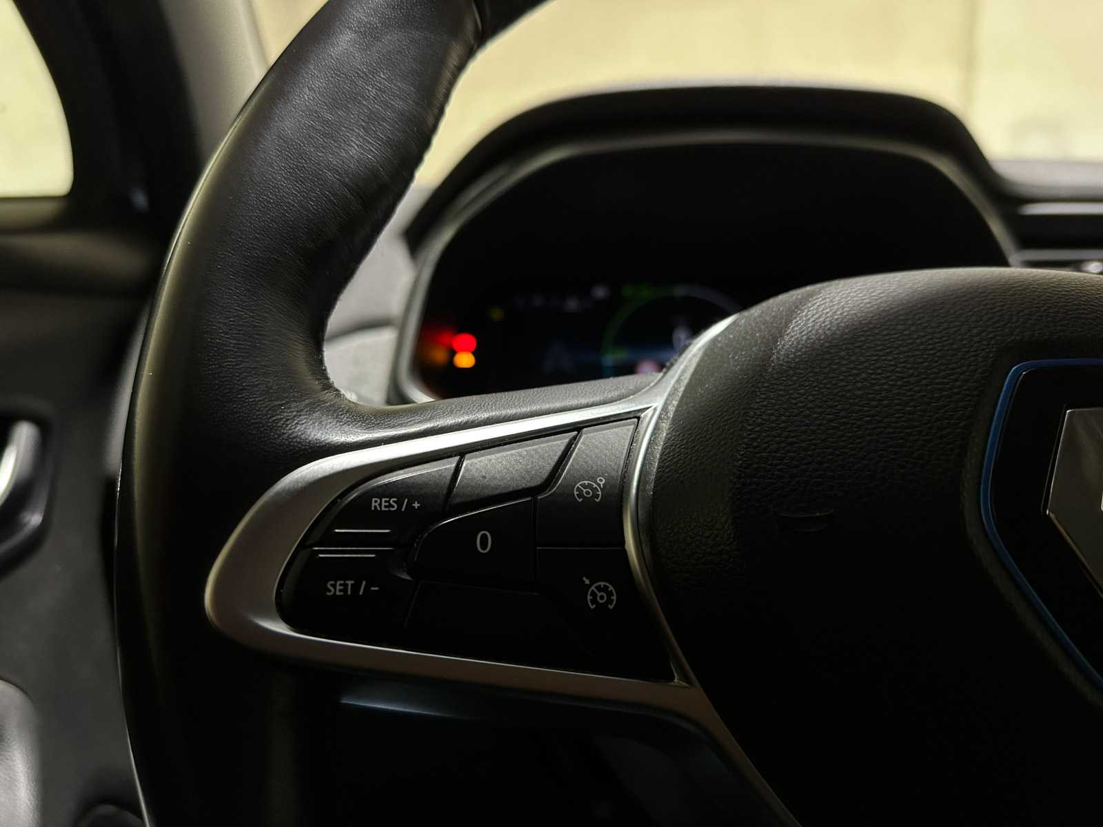 Renault ZOE R135 Intense 52 kWh 136 PS 2019 (Original-NL + 1. Besitzer), G-880-ZB