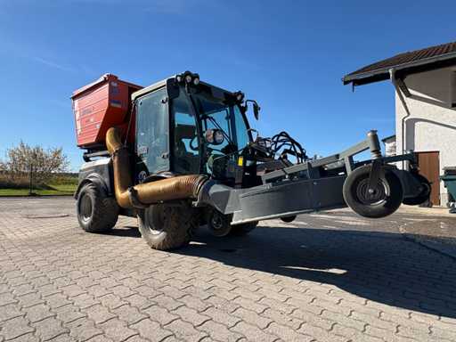 Balayeur de rue KÄRCHER MIC 84 (construit en 2014)