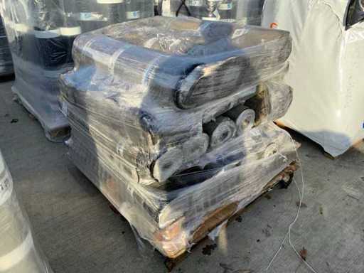 Fetru pentru acoperișuri din palete