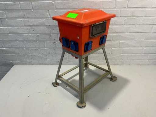 JÄGER DIREKT RONDO 32A PA 12922 - Verdeelkast 32A PA, (16-6/230V, 32-2/400V)