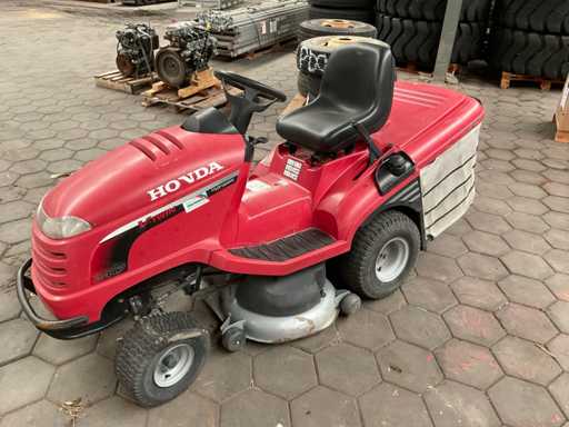 2011 Honda 2417 Zitmaaier