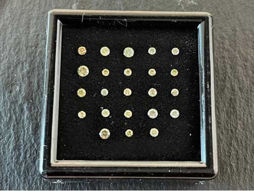 Diamond 0.73 carat natural brilliant cut diamond