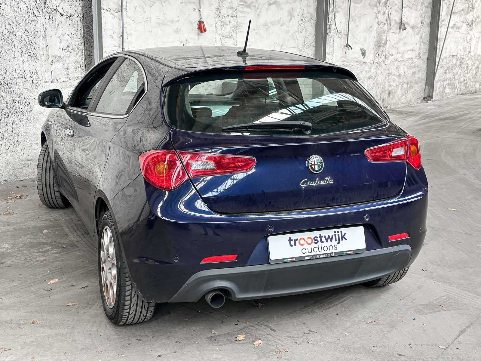 Alfa Romeo Giulietta 1.4 T Distinctive 170pk 2012 (Origineel-NL), 00-XKP-5