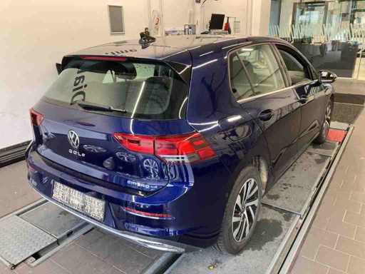 Volkswagen Golf 1.4 eHybrid 204HP Automatic 2022