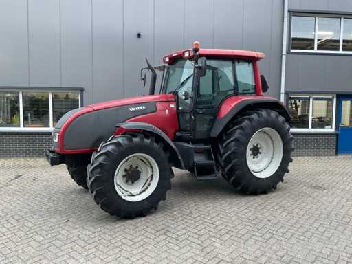 2004 Valtra T120 Vierwielaangedreven landbouwtractor