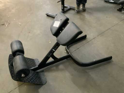 gymnase 80, bench hyperextension, centrale électrique