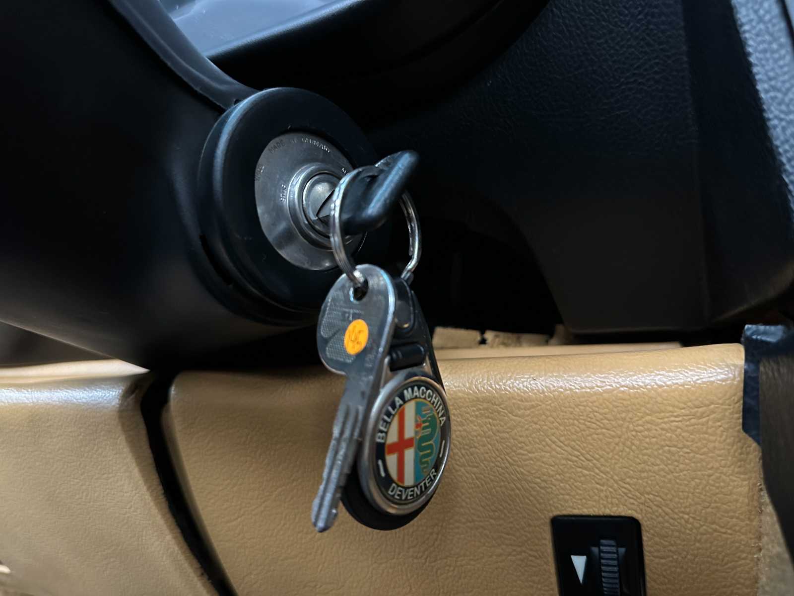 Alfa Romeo Spider 2000 2.0 118pk 1992, 56-RL-TR