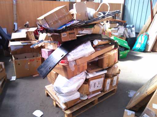 Pallet of 40 items customer return amazon grade C