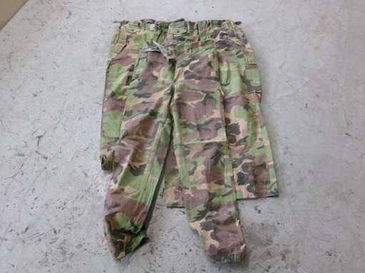 SK Feldhose, M 97 camouflage, gedeeltelijk defect (R18) (63x)