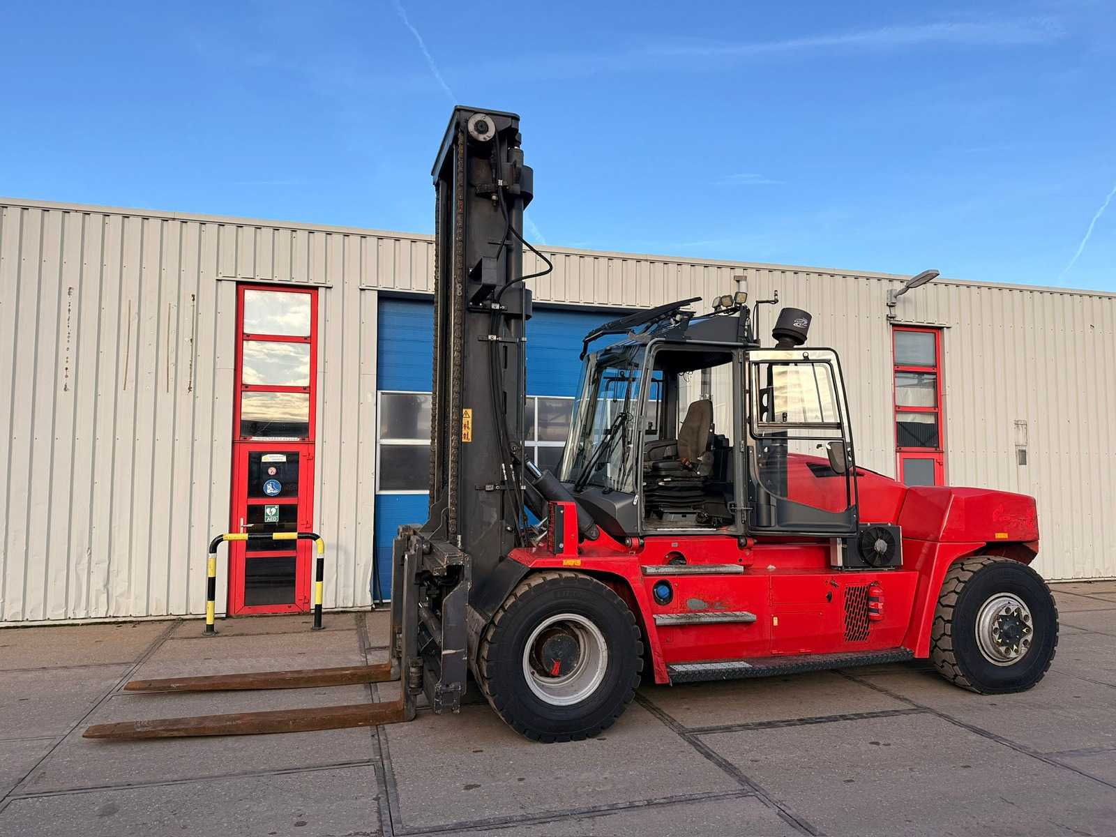 Kalmar – 2017 – DCG 160-12 – 5M Duplex, Side-Shift, Fork Positioner – Forklift