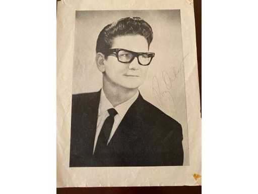 Signed page from Roy Orbison programme booklet