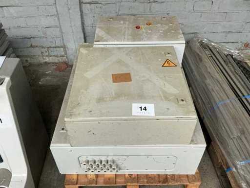 Electricity/control box (3x)