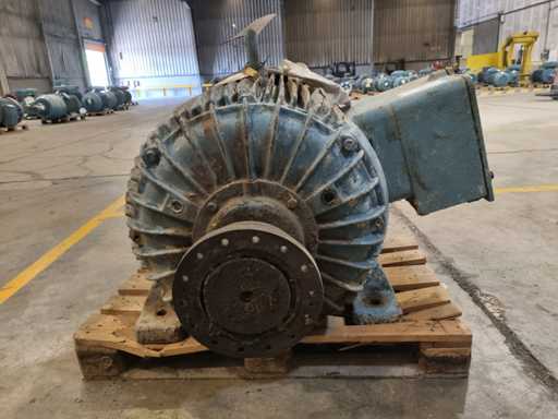 SIEMENS elektromotor 200KW