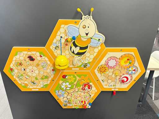 Beleduc - Interactief houten speelbord met kinderstoeltjes